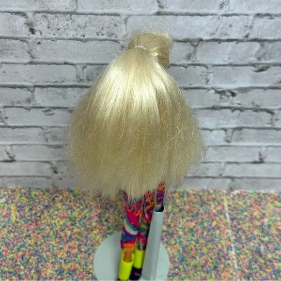 Barbie Hot Skatin' Doll 1994 Articulated Jointed Vintage Outfit Skates Earrings - Picture 10 of 16